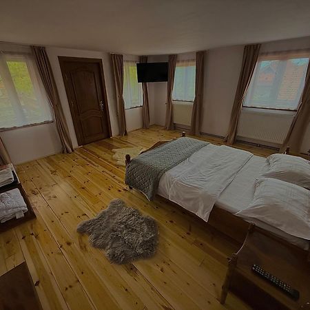 Casa De Vacanta Motata โนวาชิ-สเตรยนี ภายนอก รูปภาพ