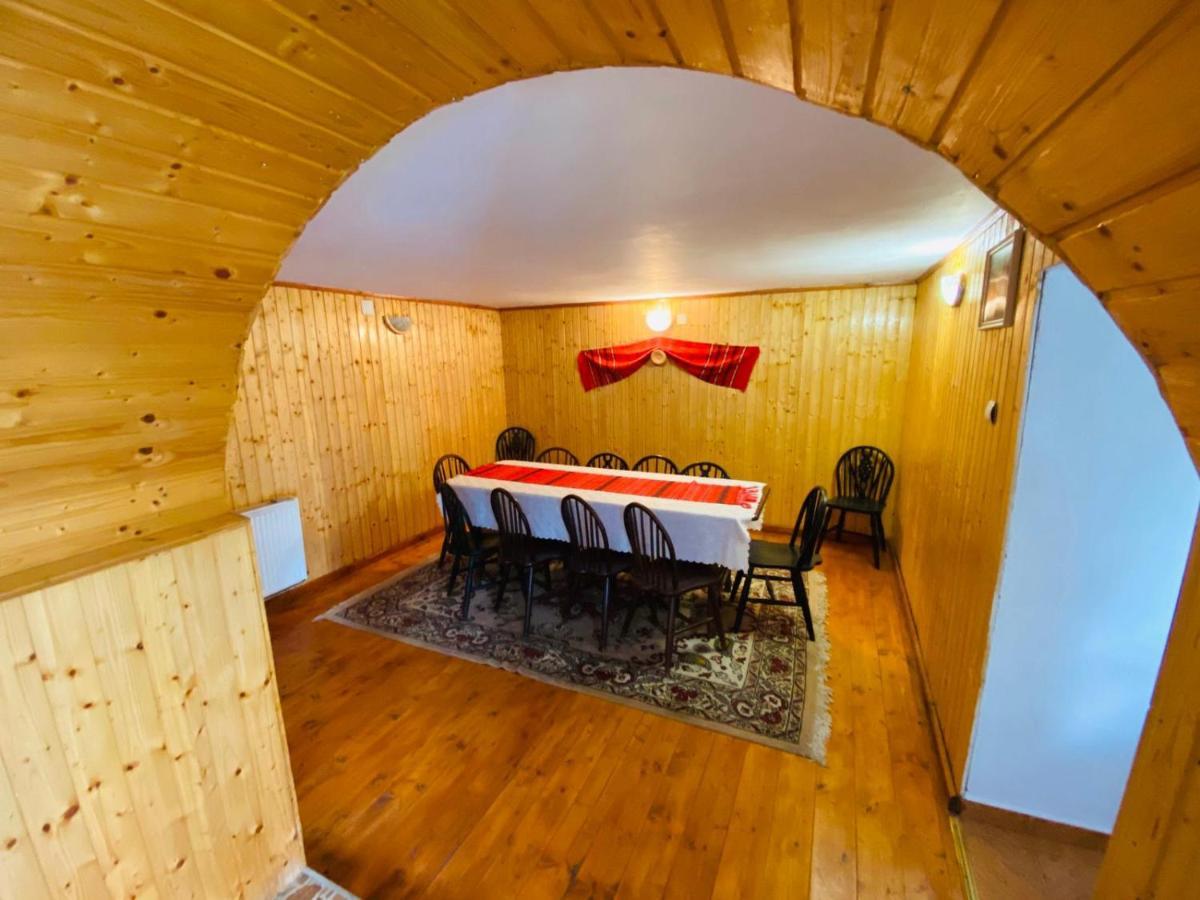 Casa De Vacanta Motata โนวาชิ-สเตรยนี ภายนอก รูปภาพ